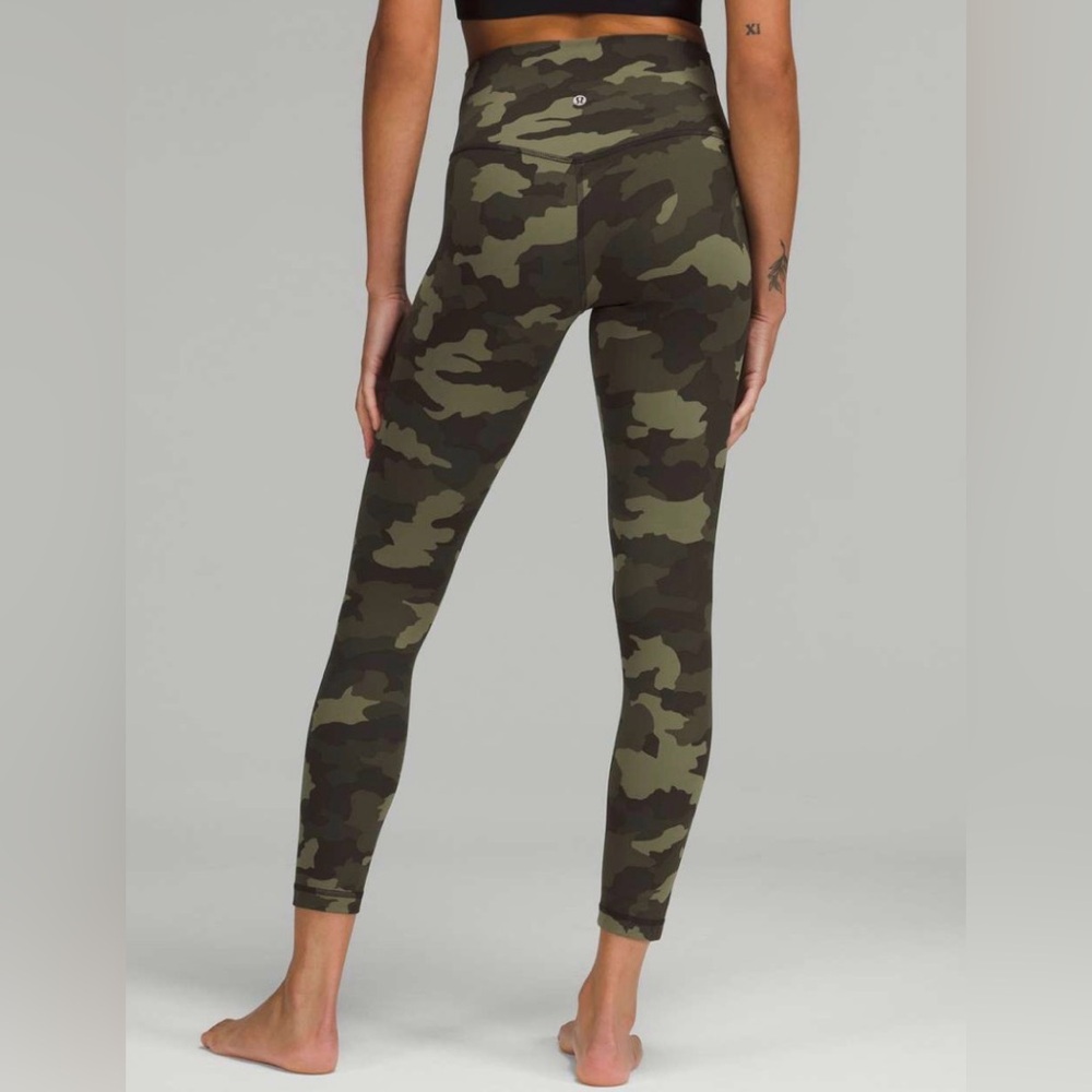 lululemon athletica 3/4 Camo Leggings